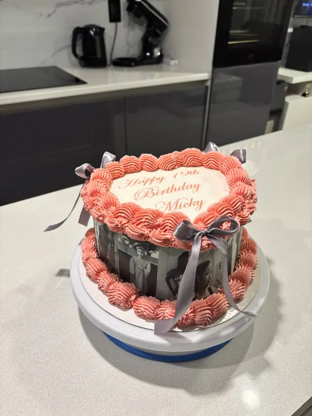 Coral heart cake with Happy 19th Birthday message